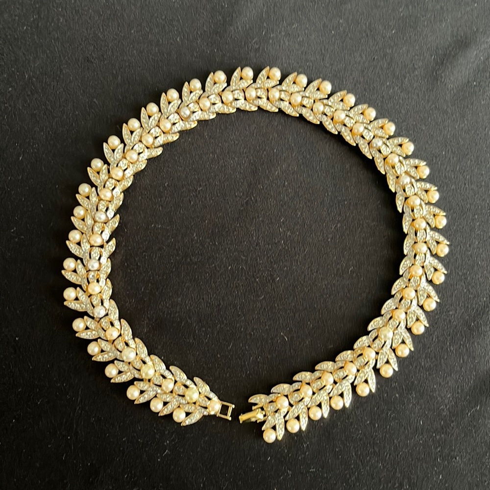 Nina Ricci vintage necklace